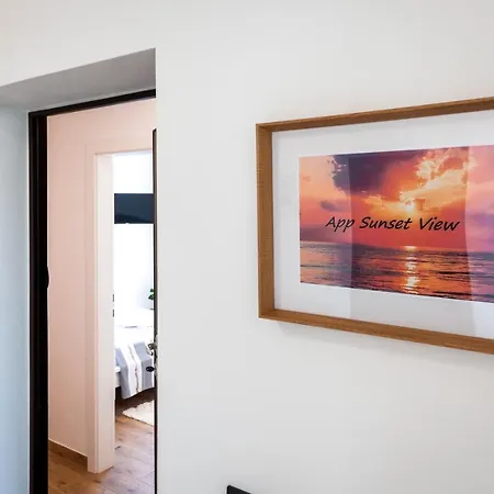 Sunrise & Sunset By Irundo